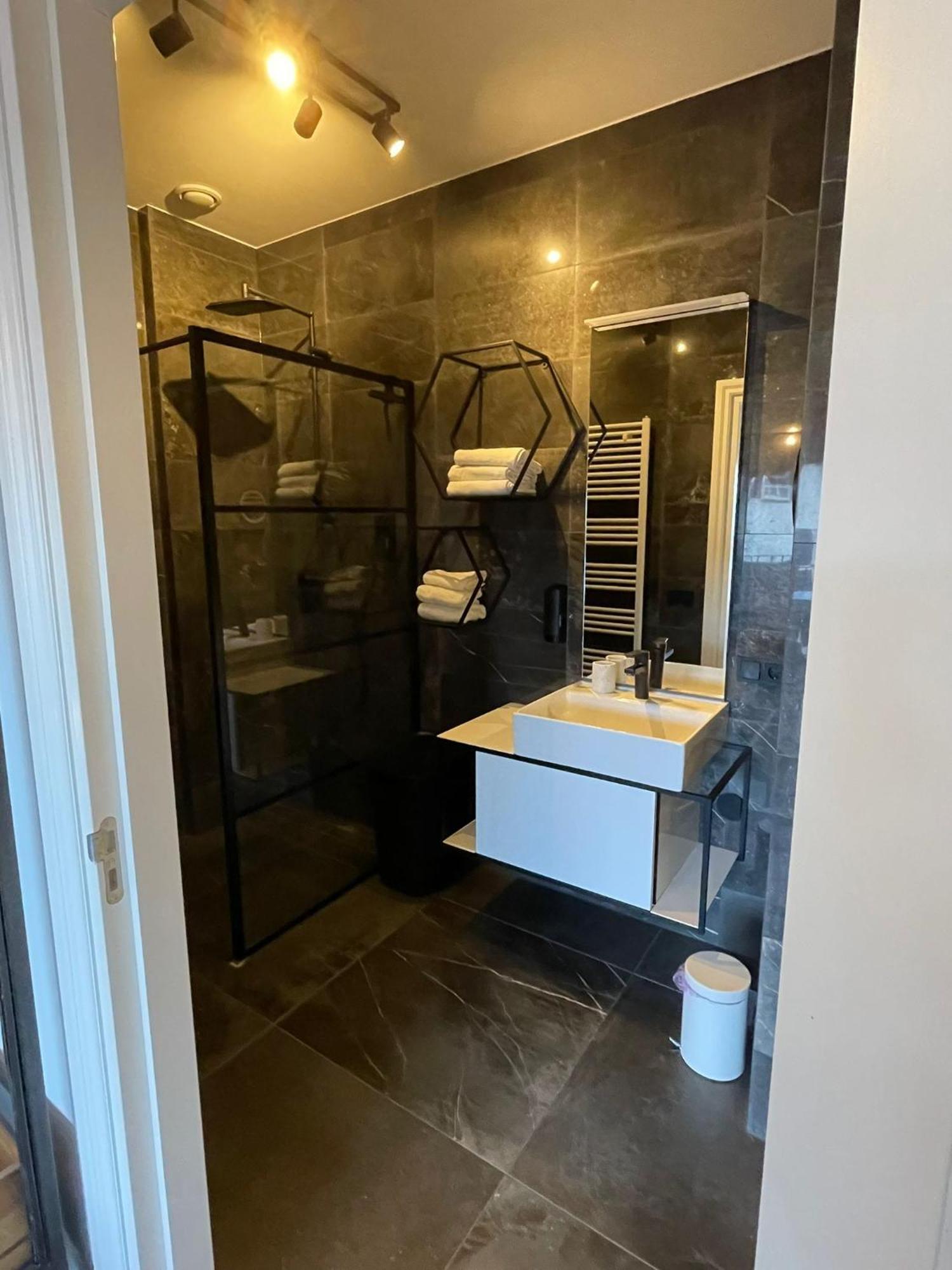 In De Witte Dame Hotel Bar Kitchen Apartments Grubbenvorst 외부 사진